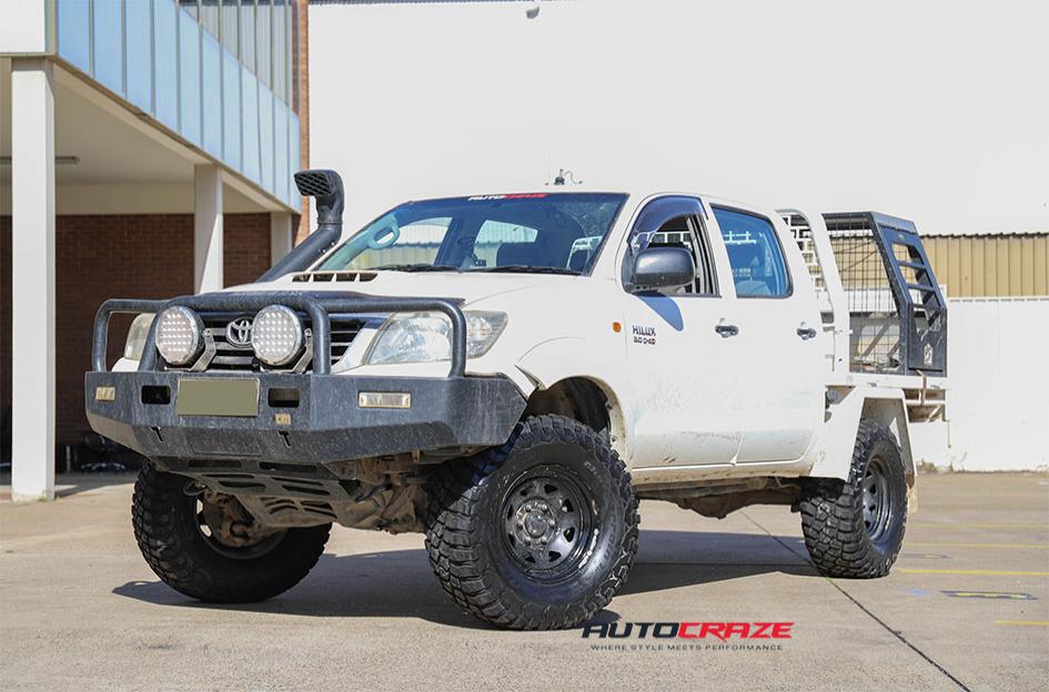 TOYOTA HILUX N70 4WD TERRA SATIN BLACK